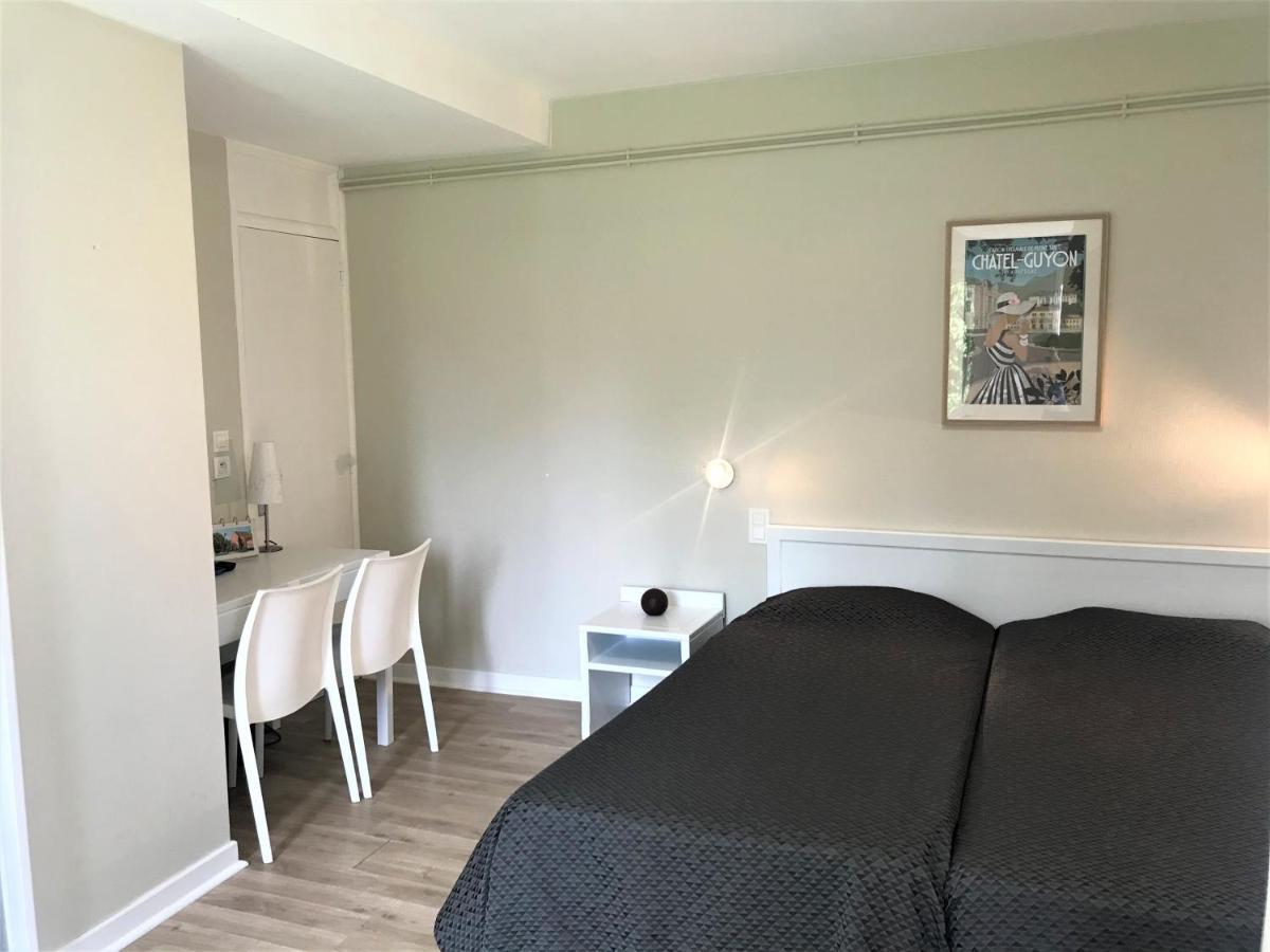 Le Clos Fleuri - Maison Vigier Maringues 外观 照片